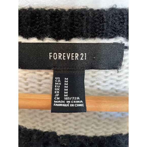 Forever 21 Womens Medium 100% Acrylic Knit Sweater Aztec Design Ragland Sleeve - Picture 3 of 5